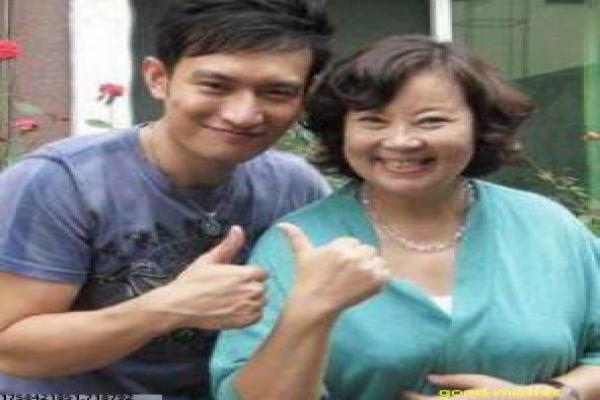 《小两口》两口小影片简介与新婚生活深度讲解
