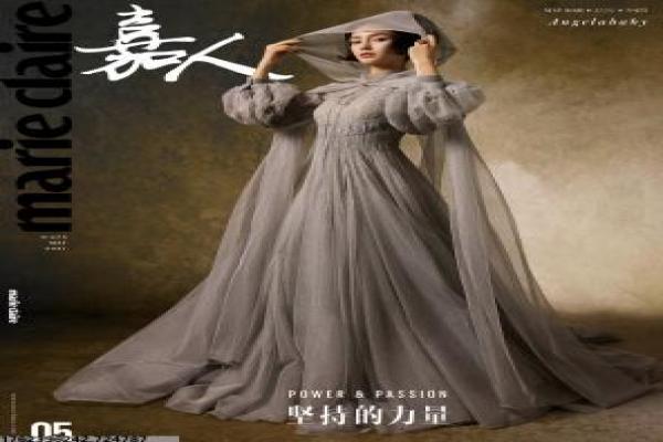 《中国机长在线》中国机长的航空危机,剖析真实改编的英雄与人性 《中国机长在线》中国机长的航空危机,剖析真实改编的英雄与人性